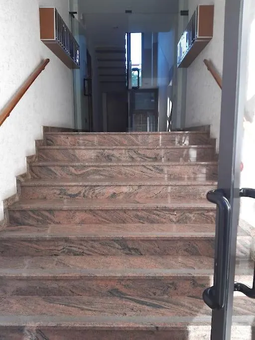 Appartamento Incantevole: Milano Apartment Milan