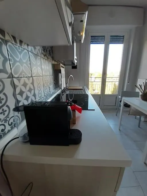 Appartamento Incantevole: Milano Apartment